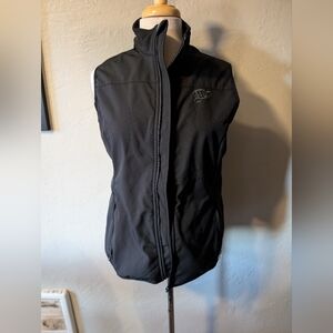 Tech‎ vest